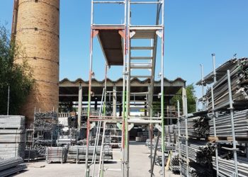 Tour d’escaliers d’occasion 10m Layher – Image 3