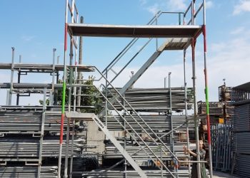 Tour d’escaliers d’occasion 8m Layher – Image 2